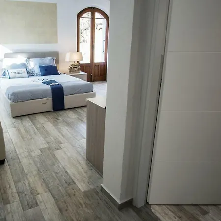 Elena Experience Πανσιόν